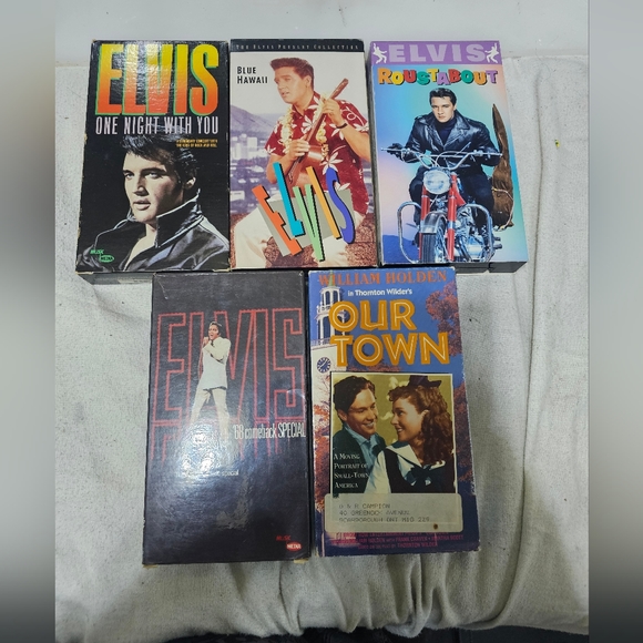 Lot of 9 Vintage Elvis Vhs Tapes - Picture 2 of 5